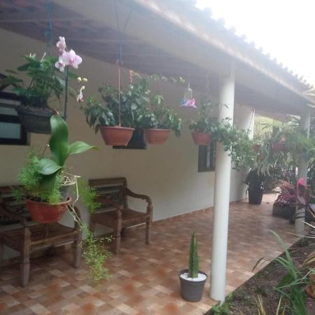 Suites Proximo Ao Rio Jaguareguava Em 베르치오가 외부 사진