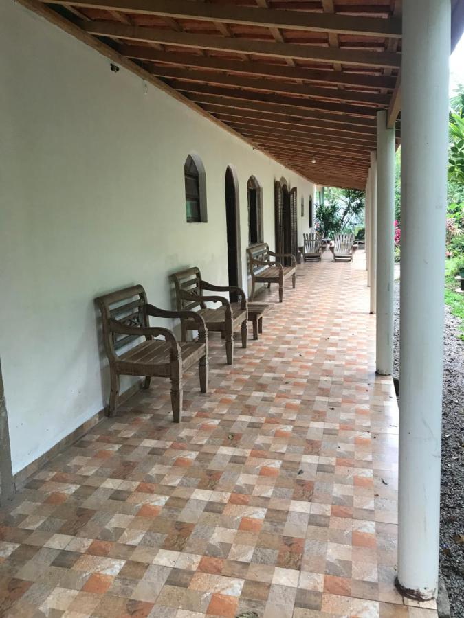 Suites Proximo Ao Rio Jaguareguava Em 베르치오가 외부 사진